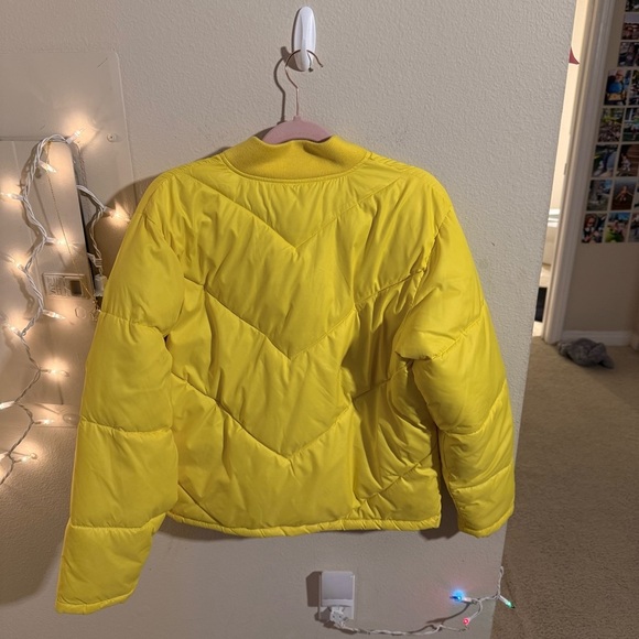 Vibrant Yellow Puffer Jacket - Picture 4 of 7